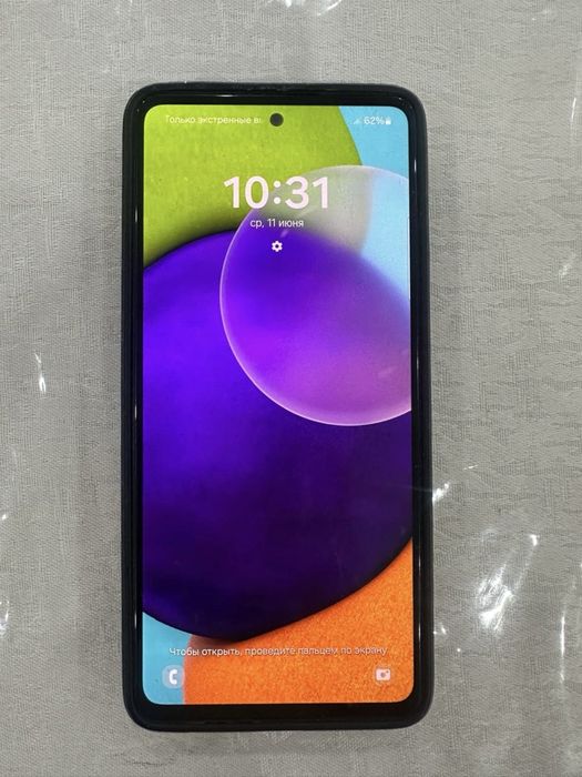 Samsung A52 в хорошем состоянии