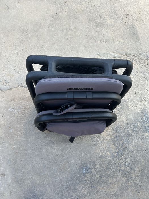 Продам детскую прогулочную коляску Easywalker Milley 2