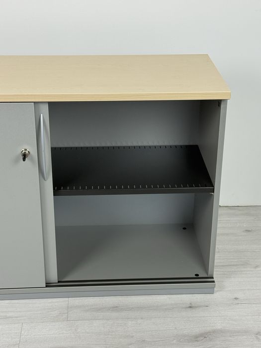 Шкаф етажарка  с плъзгащи врати и  с плот, бежов МДФ врати сив