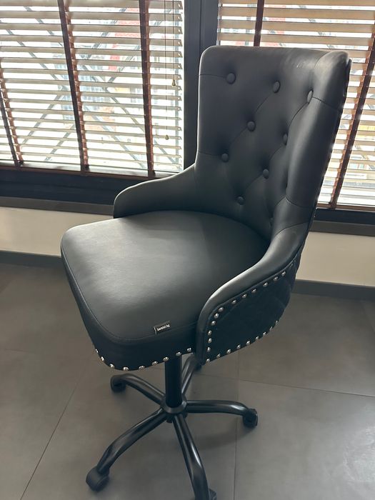 Висок стол на колелца Lyon с 24м гаранция и безплатна доставка до офис