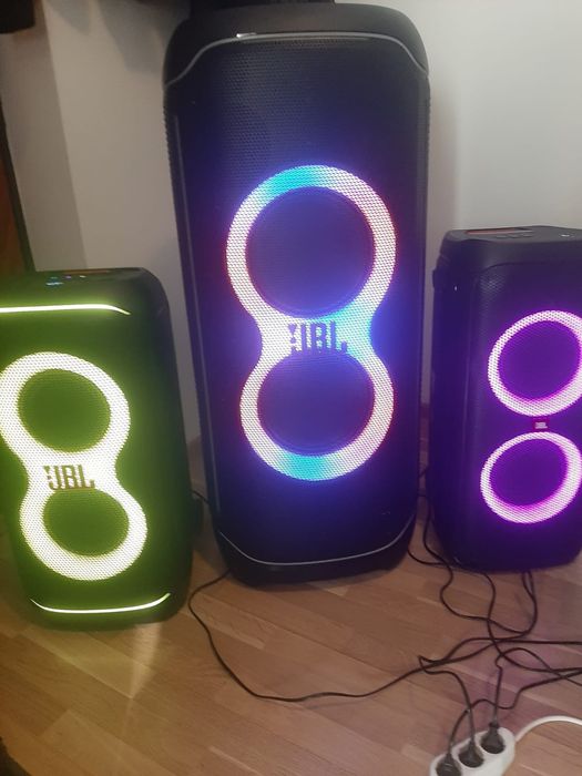 Ofer spre închiriere pachet boxe JBL : 310 + 320 + JBL Ultimate