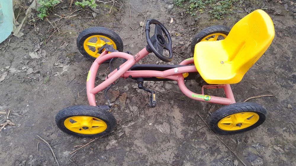 Cart (kart) copii Berg (copii 6-12 ani),roti umflate,3 pozitii reglaj