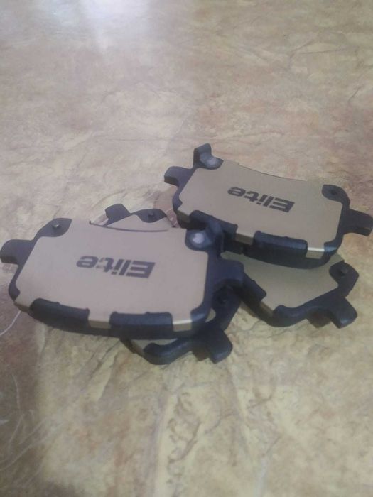 Продам колодки новые на Опель