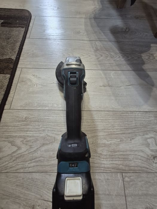 Flex makita dga 511 cu variator turatie