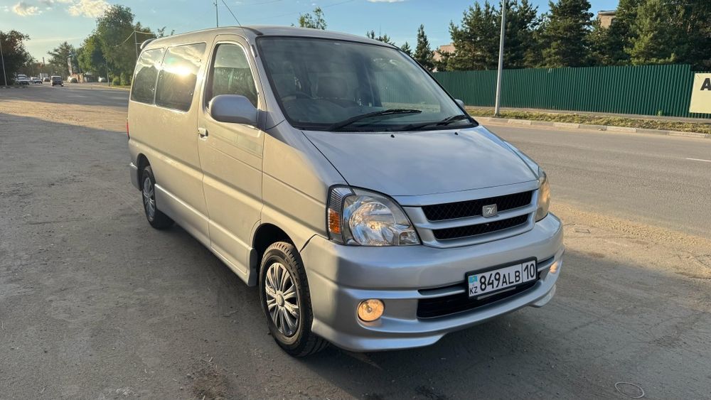 Продам Микроавтобус тойота