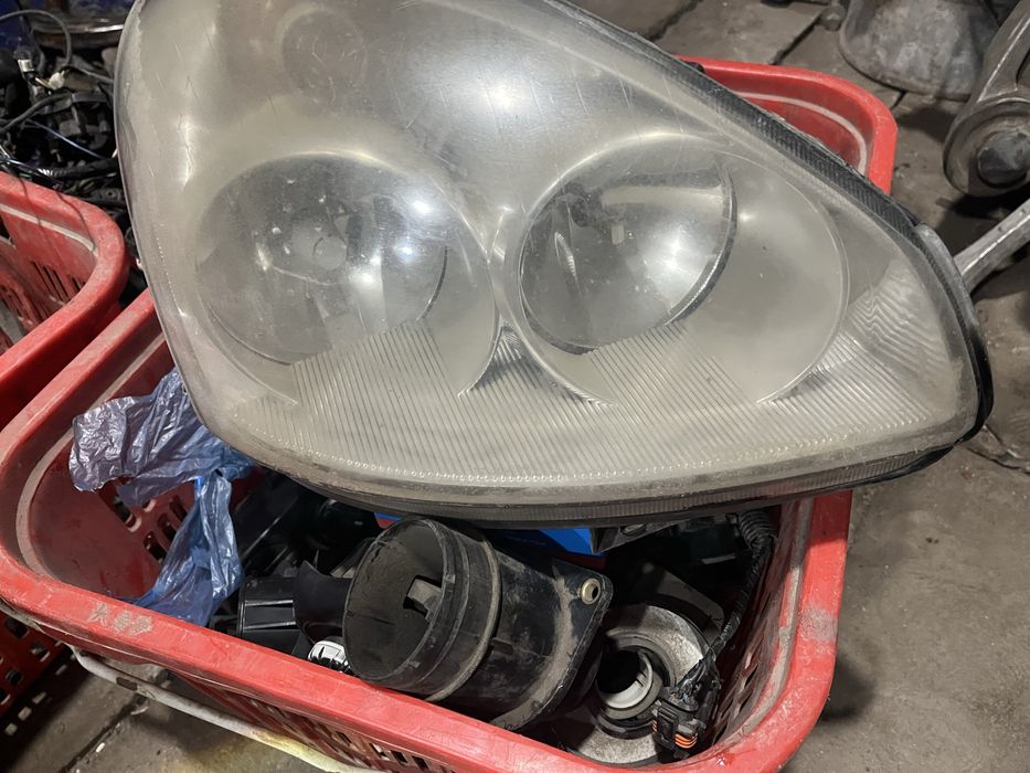 Дверь фара крыло приора