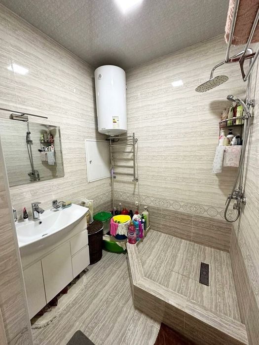Dream House Продается 3 комнатная квартира ремонт 8-роддом, Глинка