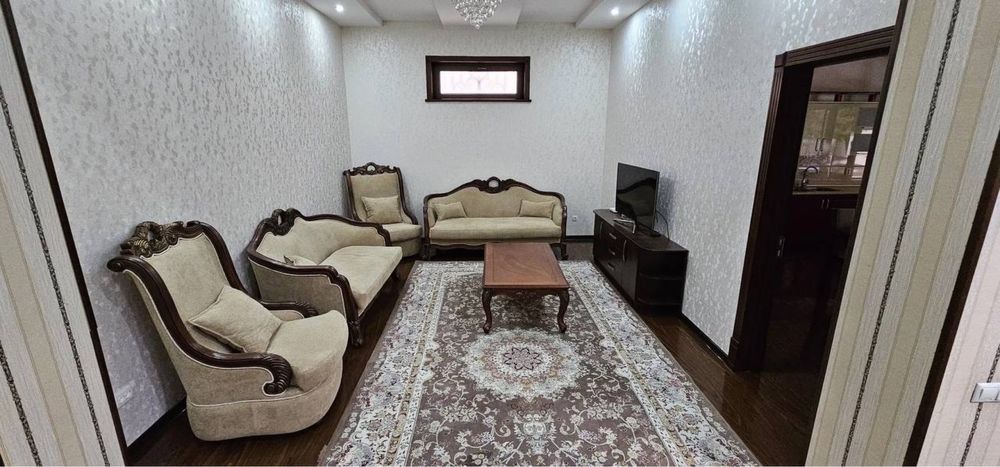 Сдается Дом, центр Луночарский 6,5 соток ( н192 )