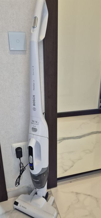 Прахосмукачка с батерия Bosh Serie 2 Readyy'y 16V