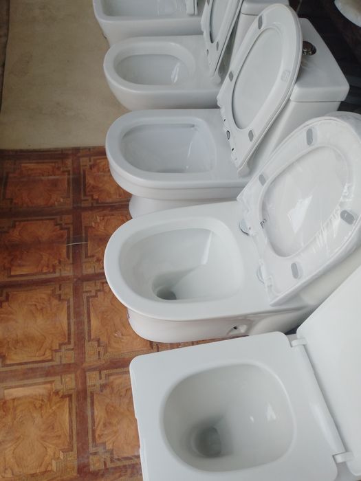 Улица Азаттык дом51 унитаз  НОВЫЙ продам