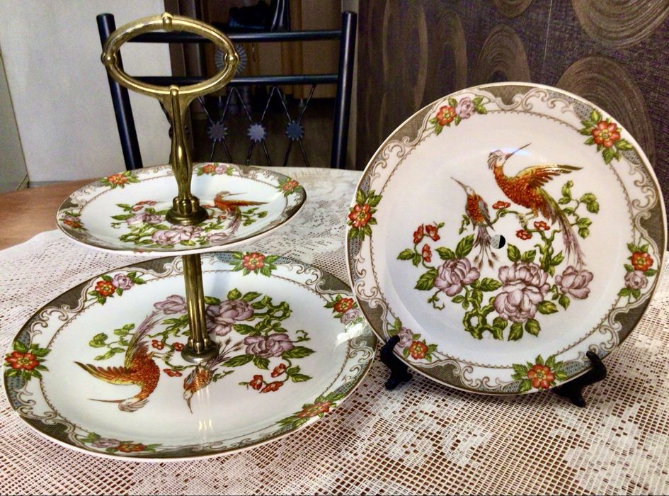 Посуда красивая, нужная.