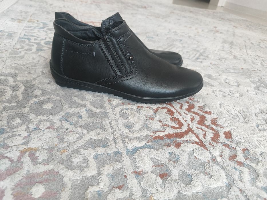 Продам сапожки демисезонные