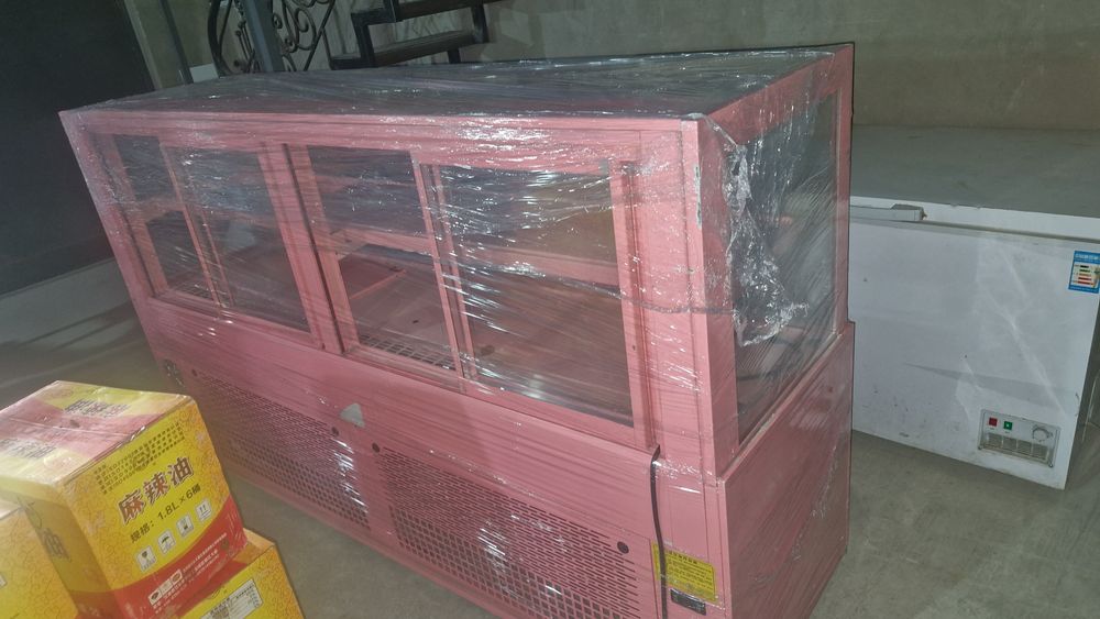 Ветрина холодильник идеальное