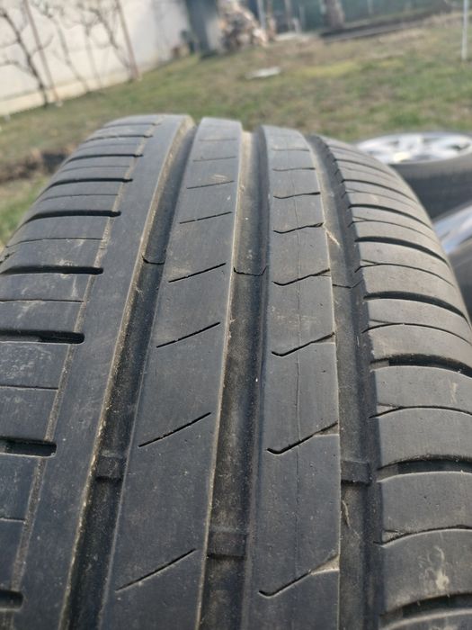 Vând roți de vară