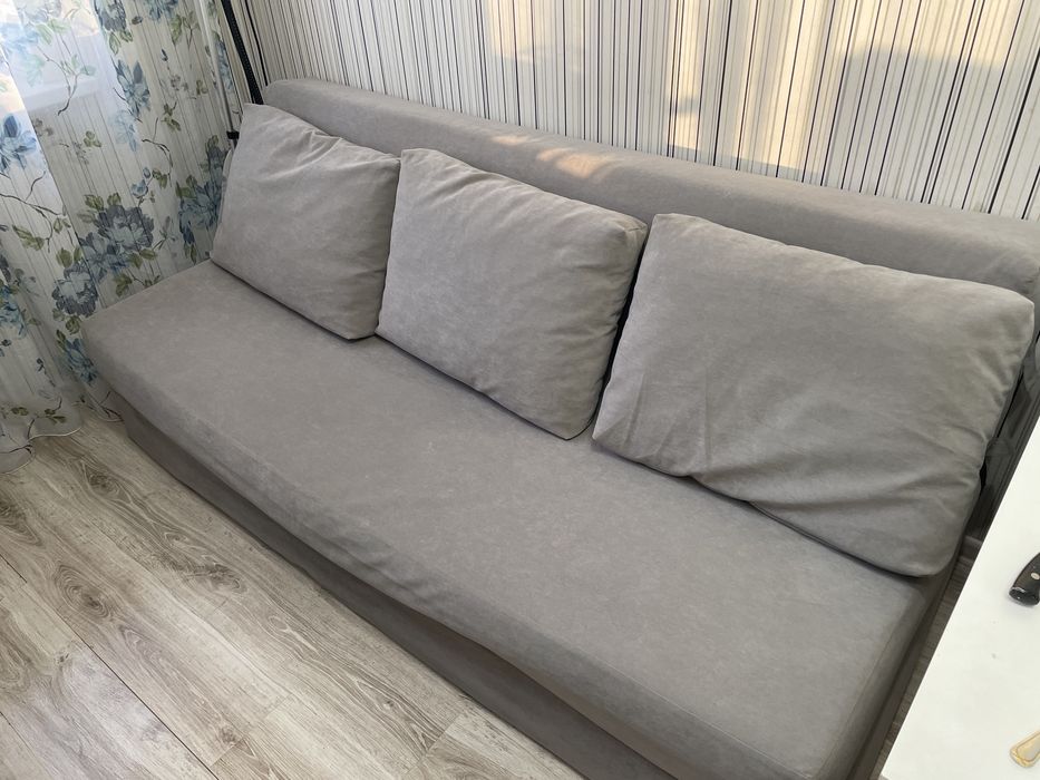 Диван безкаркасный