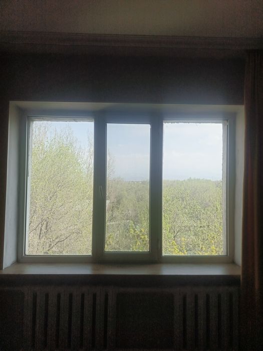 Продам пластиковое окно