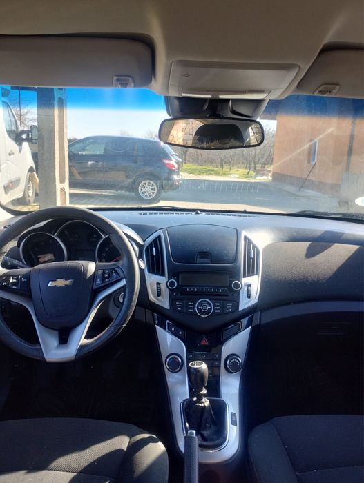 Vand Chevrolet Cruze 1.8 benzina 140 cp