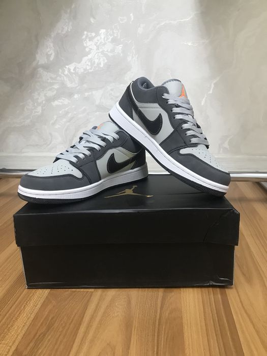 Air Jordan 1 Low