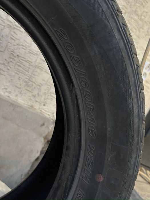 Шины летние Roadstone