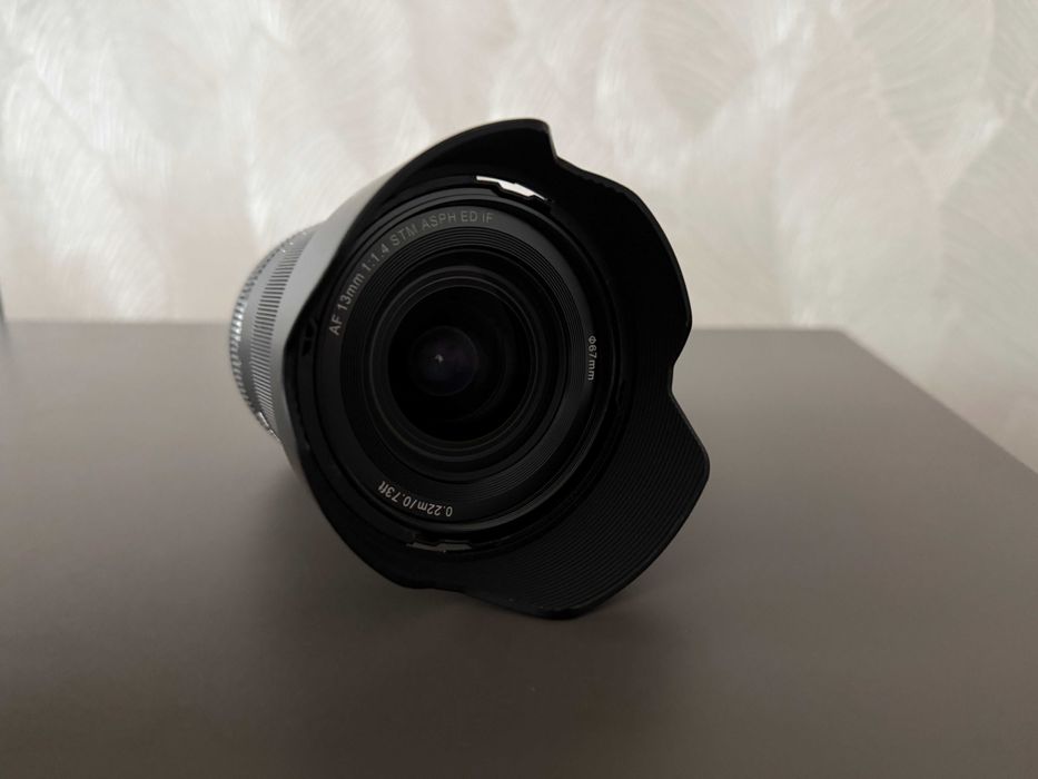 Объектив Viltrox AF 13mm f/1.4 E для Sony E