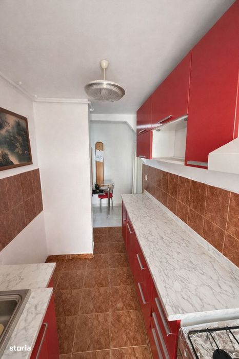 Apartament 3 camere, decomandat, etaj 1/4, zona Calea Bucuresti!
