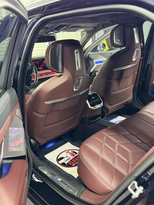 Detailing interior