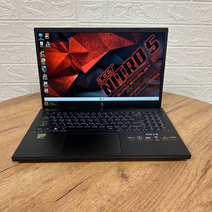 Продам игровой ноутбук Acer Nitro V15