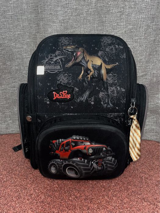 Школьный рюкзак