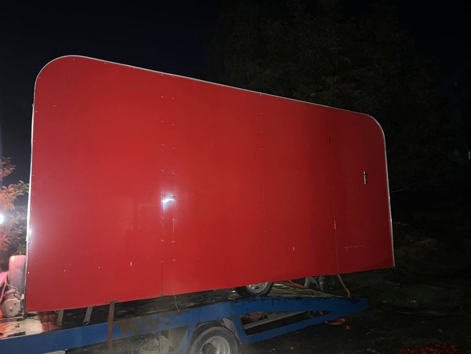 Food truck koʻchma dokon sotiladi srochna