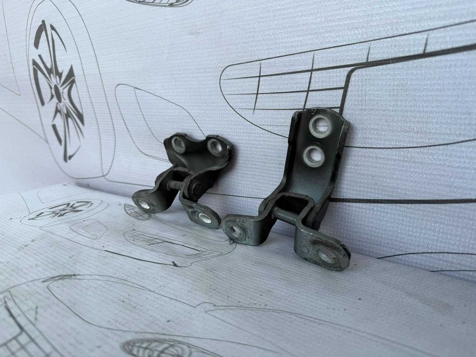 Balamale Ușă Dreapta Față Toyota Prius 3 XW30 2015 / 2009-2015 Cod OEM 6871002020 (5B2)