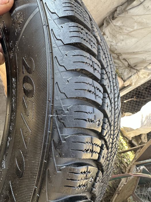 Продам комплект 4 шт резина стшипами