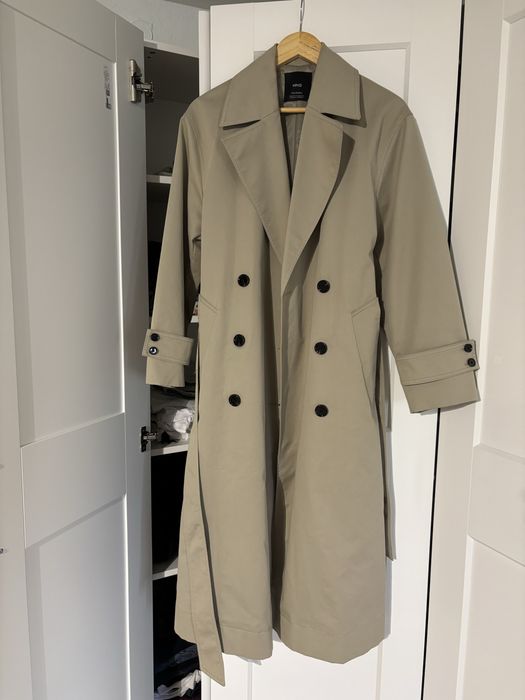 Шлифер на Mango