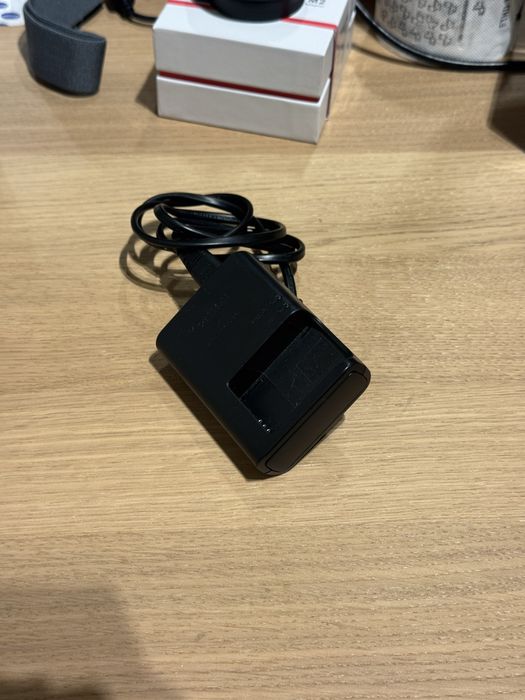 Canon m50 с 3 обектива, трипод, чанти и светкавица