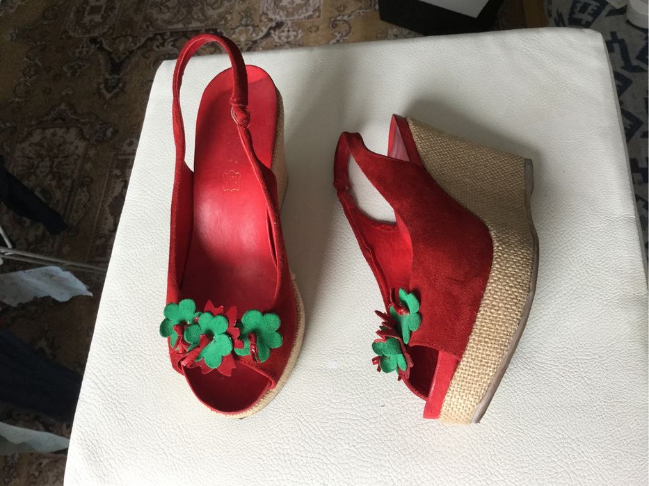 Sandale rosii din piele