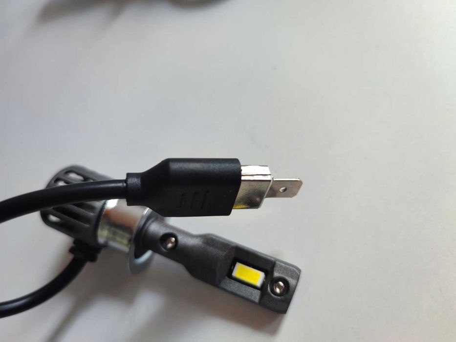 ЛЕД крушки H1 3000L 6000K Нови компект Крушка LED Диодни Диодна Крушка