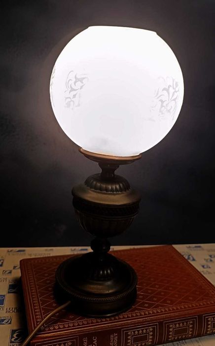 Veioză deosebită (vintage)