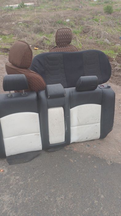 Продам фару и сиденья