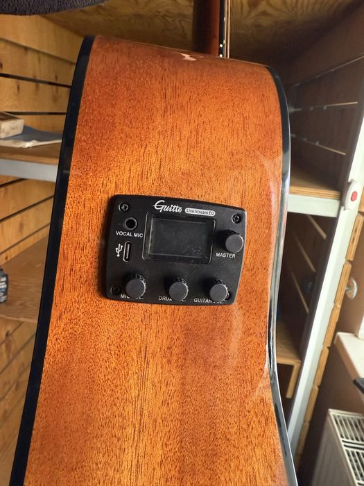 Гитара Yamaha FG800 + guitto GP005