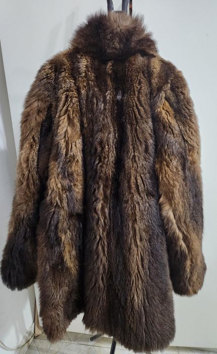 Haină blană naturală,călduroasă și elegantă