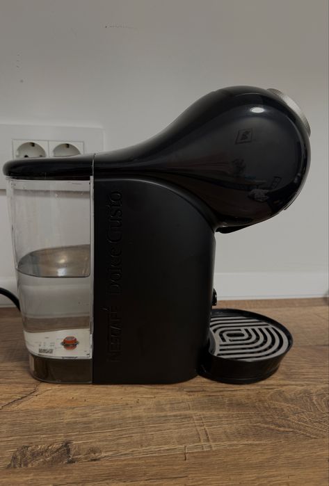 Espressor Nescafe Dolce Gusto