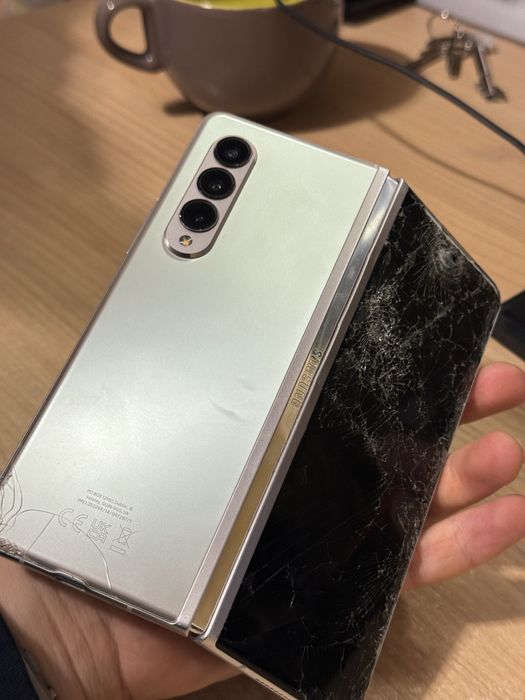 Z Fold3 Fold Samsung Fisurat Crapat Defect Spart