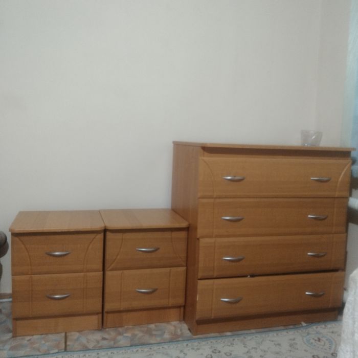 Продам холодильник. Качелья, комод, тумбочки