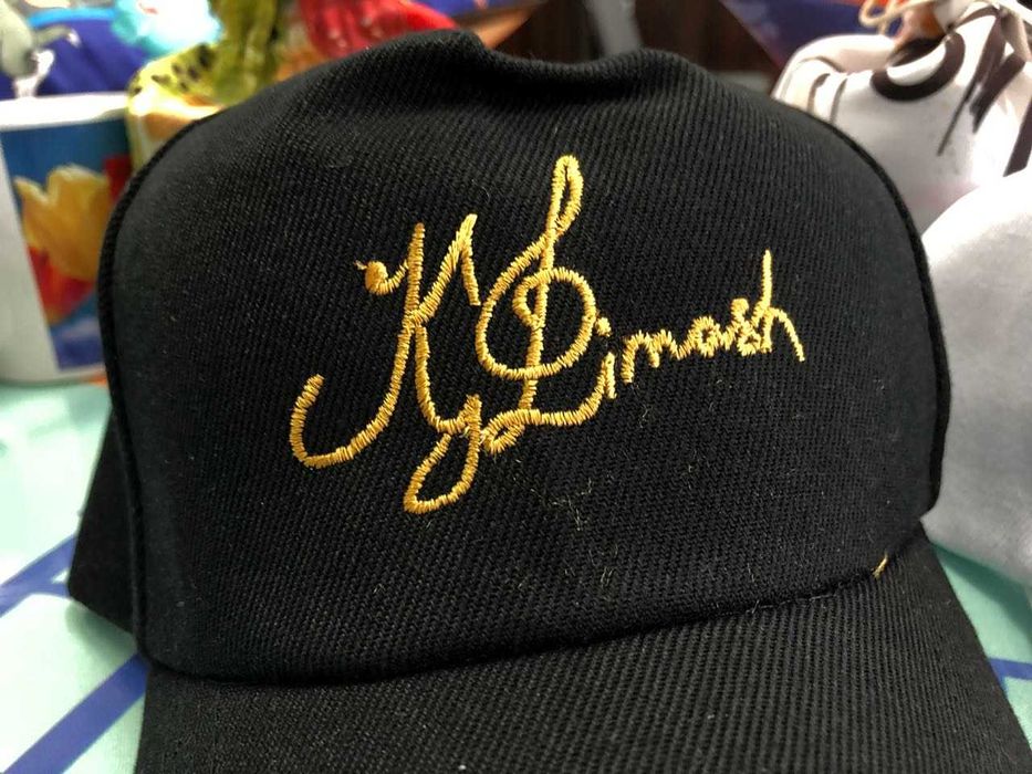 Печать на бейсболках