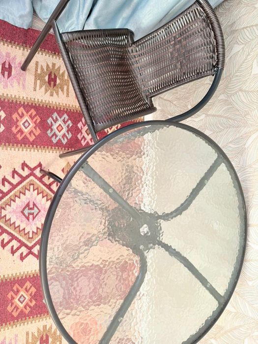 Продам стол+стул