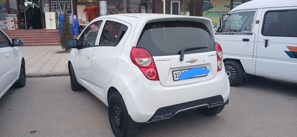 Спарк 3поз.сотилади