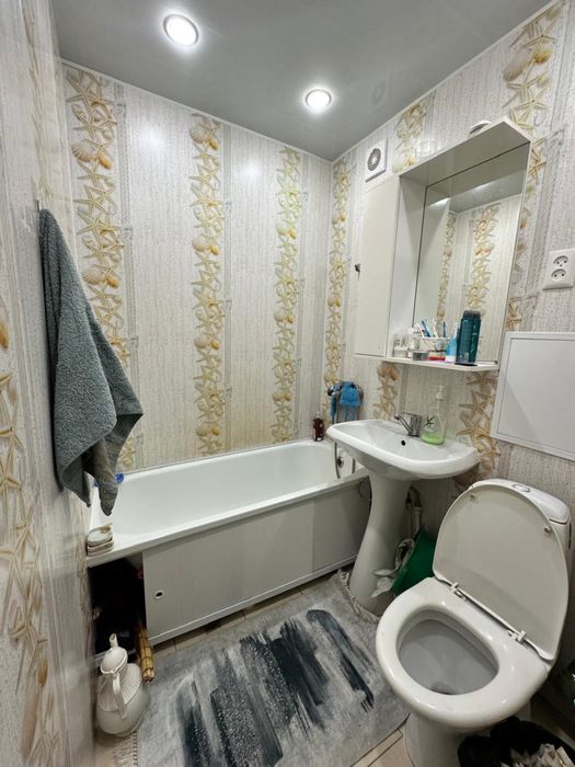 Продам 2-х ком.не угловая