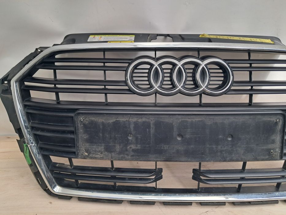 Грил решетка радиатор Audi A3 S Line 8V 2015/2022г
