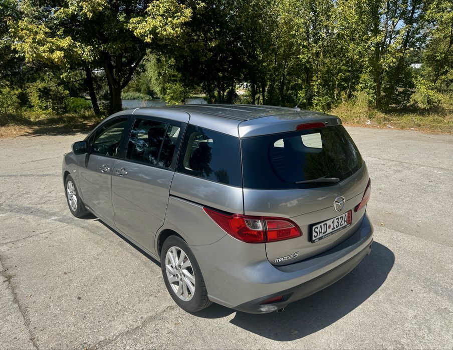 Mazda 5 din 2011 -facelitf- 7 locuri, motor 1.8 benzina (cel mai fiabil) euro 5 stare foarte buna (nu zafira, sharan, lodgy)
