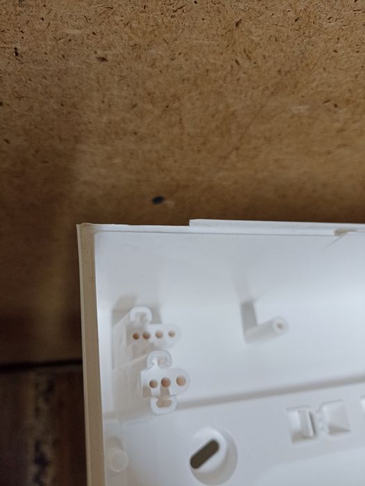 Распределительный щит Legrand Practibox S 4х18  белый