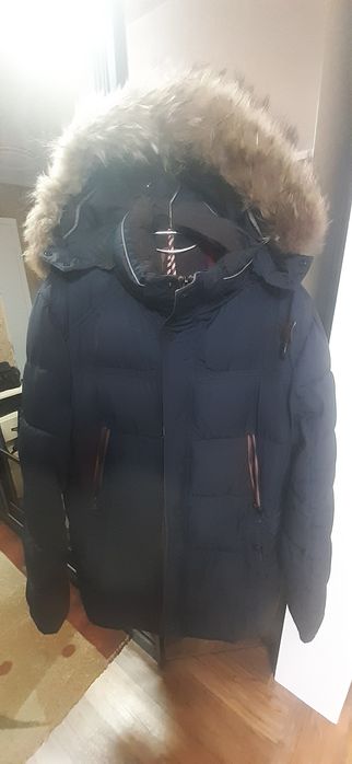 Продам зимнию куртку